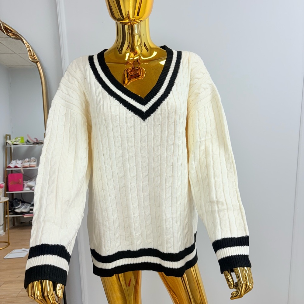 Classic V-Neck Cable Knit Sweater - White and Black